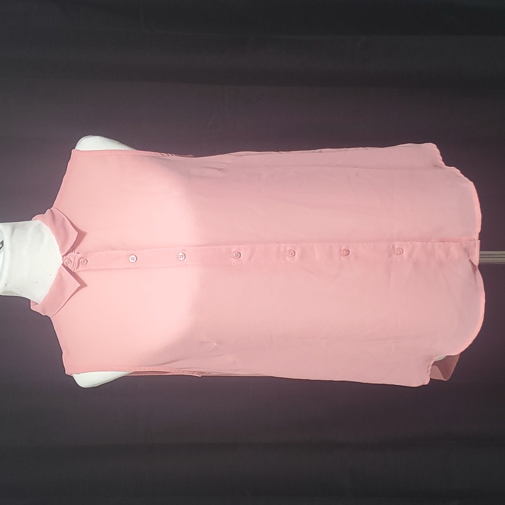 H&M button down sleeveless blouse